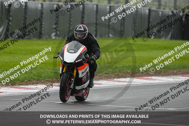 donington no limits trackday;donington park photographs;donington trackday photographs;estoril;event digital images;motorbikes;no limits;no limits trackdays;peter wileman photography;portugal;trackday;trackday digital images;trackday photos